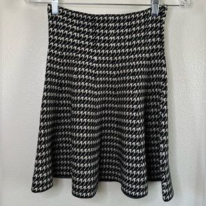 Max Studio - Short Skirt